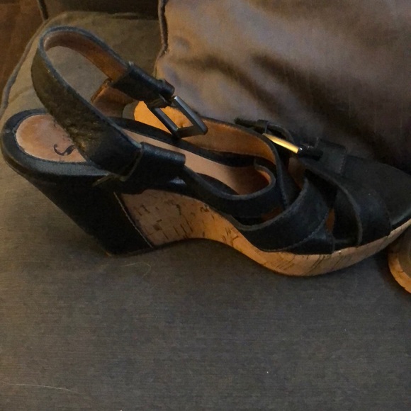 Ladies shoes - Picture 3 of 3